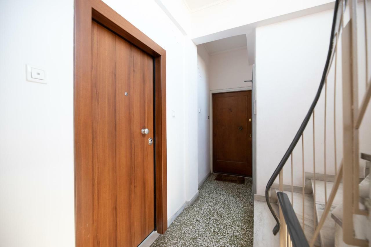 Top Sightseeing 3Rd Floor Studio On A Paved Road! Atene Esterno foto